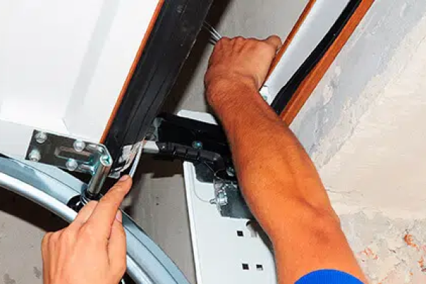 Contractor-repair-Garage-Door-Springs.-Garage-door-seal-garage-door-springs-garage-door-replacement-garage-door-repair.-Repair-Garage-Door-Opener_.jpg